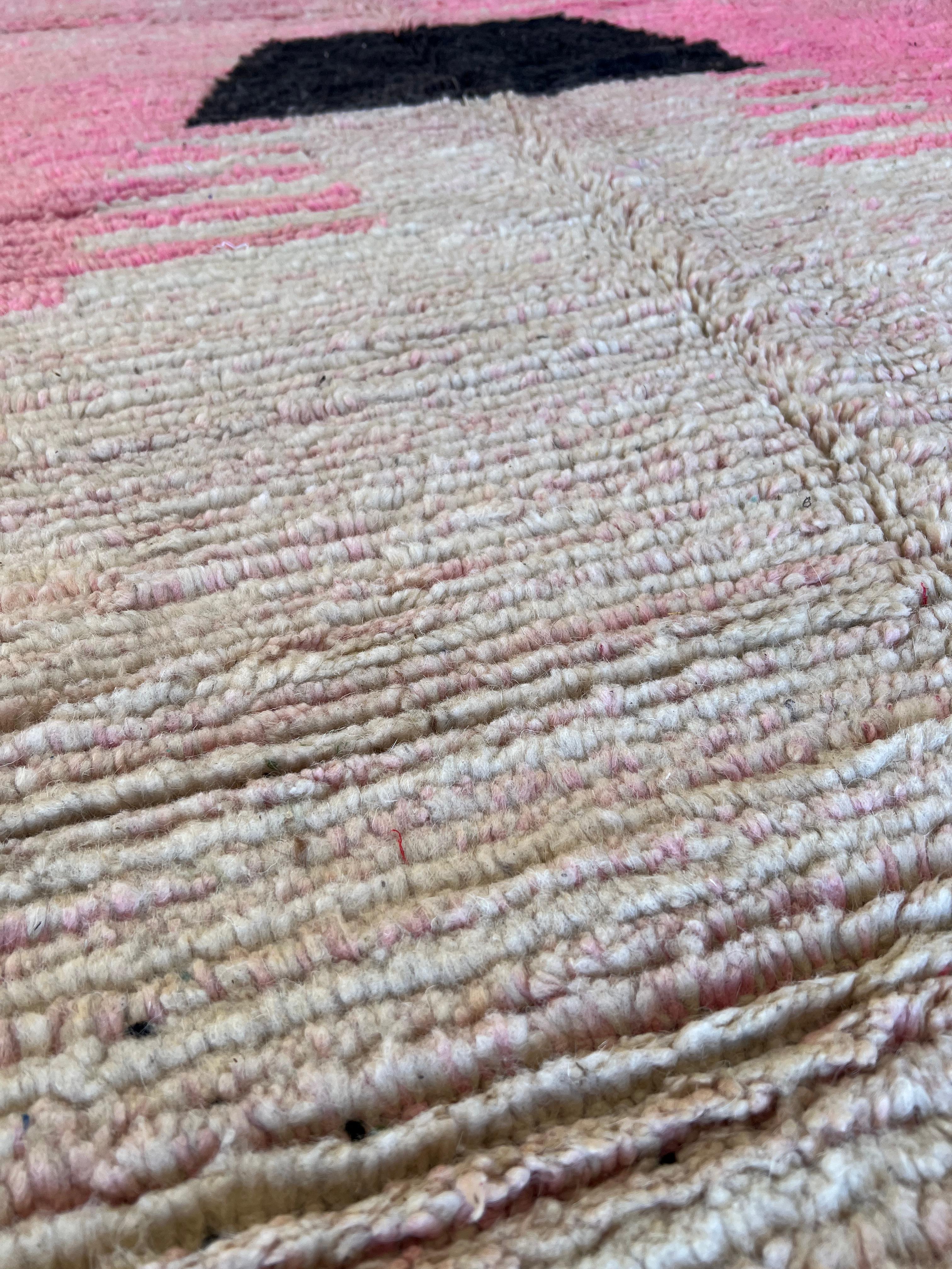 Unique Moroccan Boujad Rug , Vintage-Inspired Handwoven Berber Wool in Pink, Black & White , Bold Boho Statement Carpet , geometric carpet .